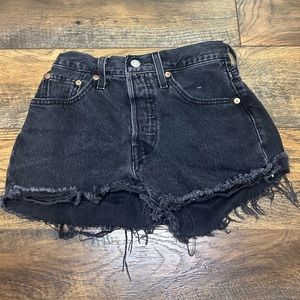 LEVI JEAN SHORTS